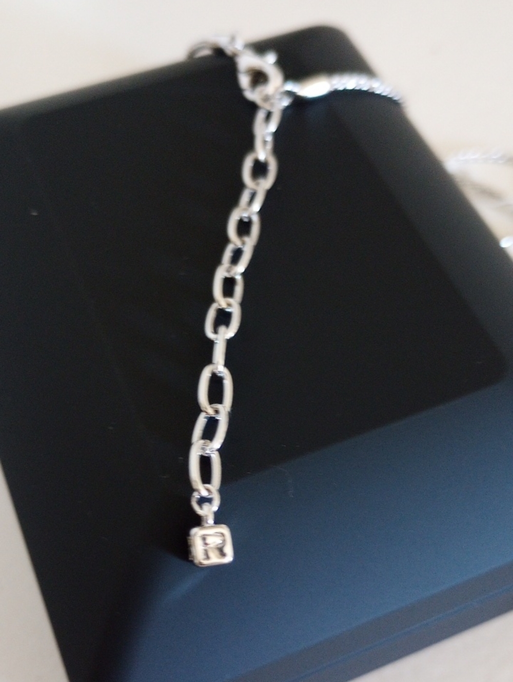 Nina Ricci Faux Pearl & Crystal Necklace - Picture 5 of 8